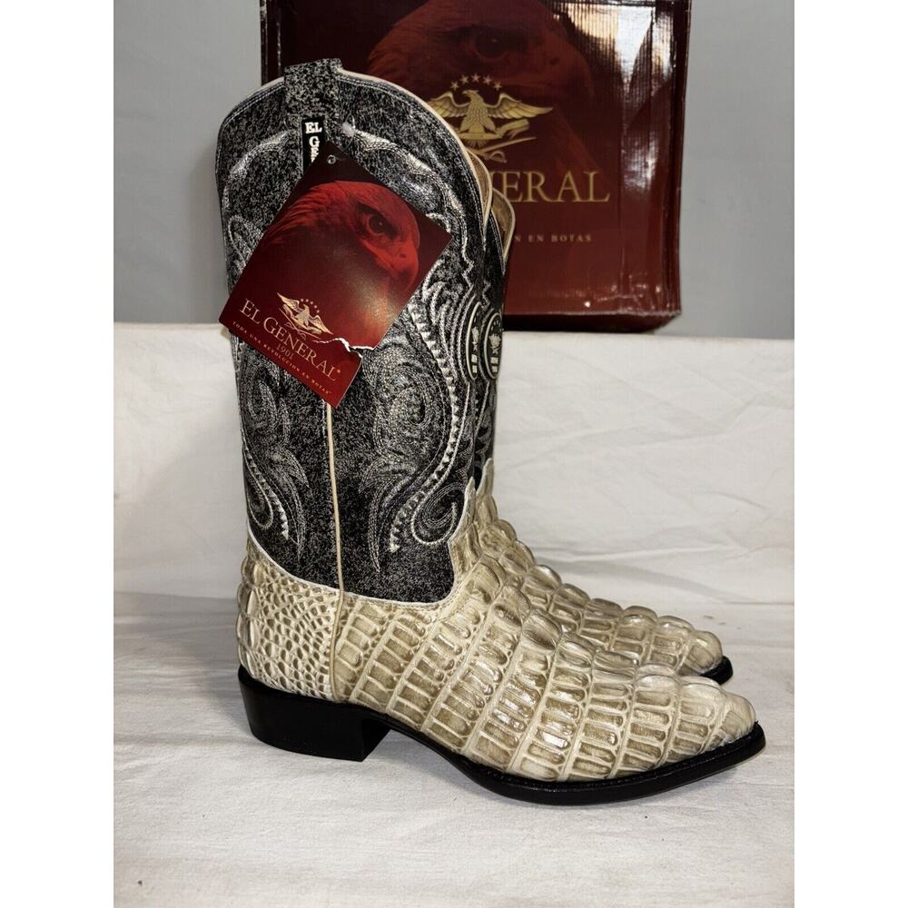 Cowboy Rodeo Boots Exotic Leather Gray Croc print  Men’s 6
